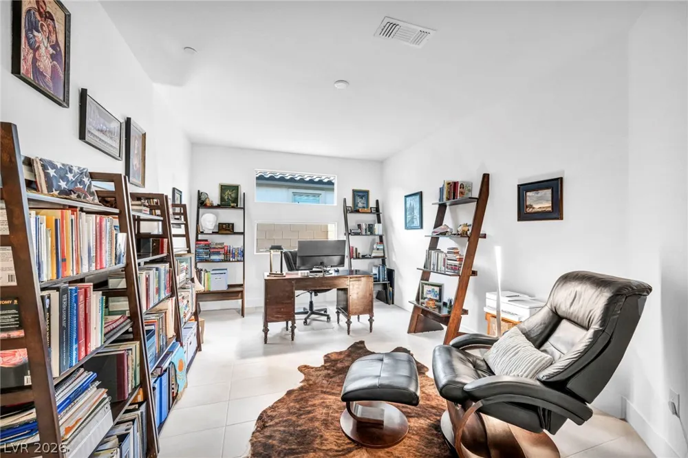 6424 Belgrossa Bend Street Las Vegas, NV 89166