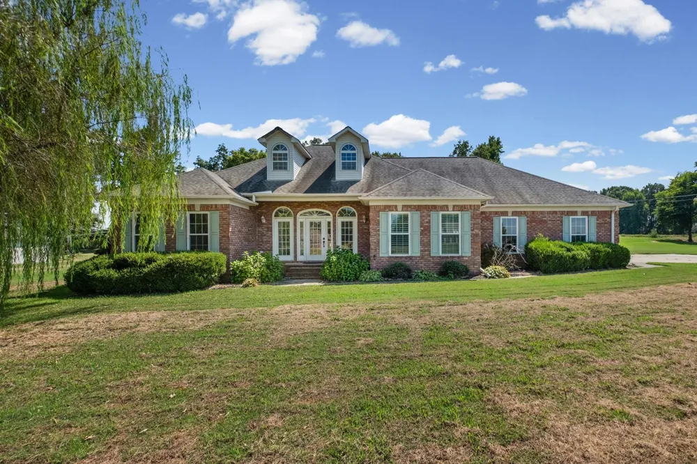 371 BRIERHEDGE RD Covington, TN 38019