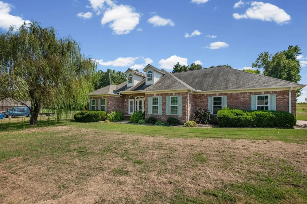 371 BRIERHEDGE RD Covington, TN 38019