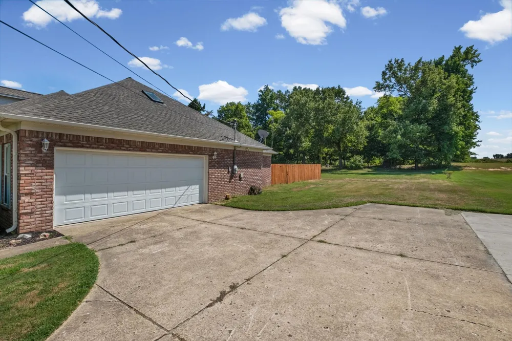 371 BRIERHEDGE RD Covington, TN 38019
