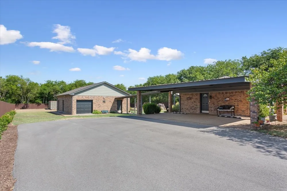 354 Bluebonnett Lane Lorena, TX 76655