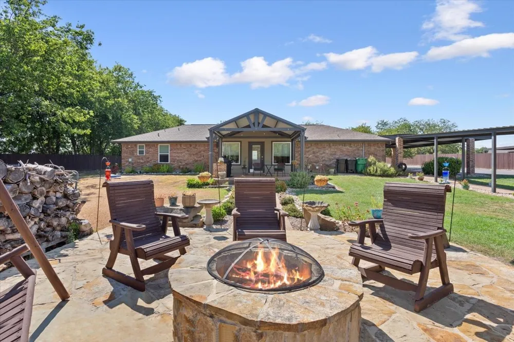 354 Bluebonnett Lane Lorena, TX 76655