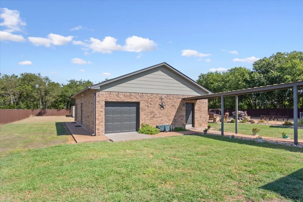354 Bluebonnett Lane Lorena, TX 76655
