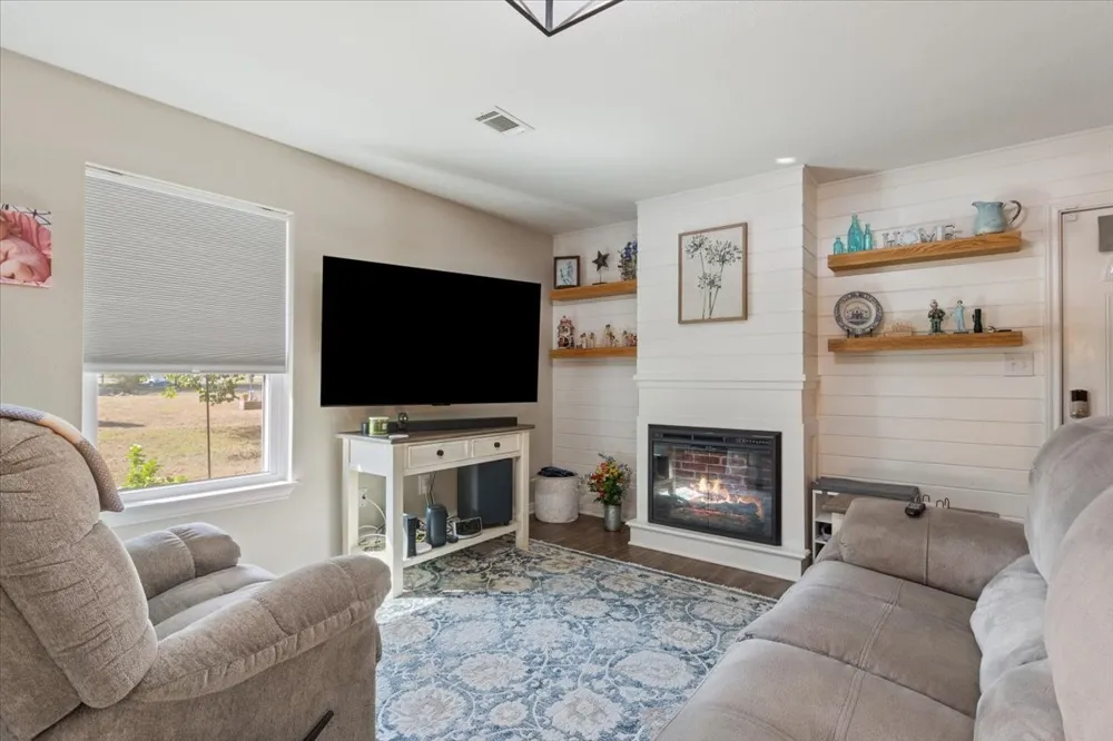 354 Bluebonnett Lane Lorena, TX 76655
