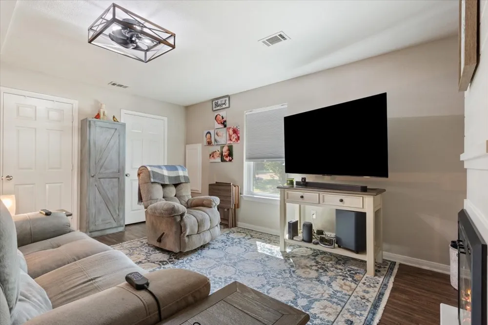354 Bluebonnett Lane Lorena, TX 76655