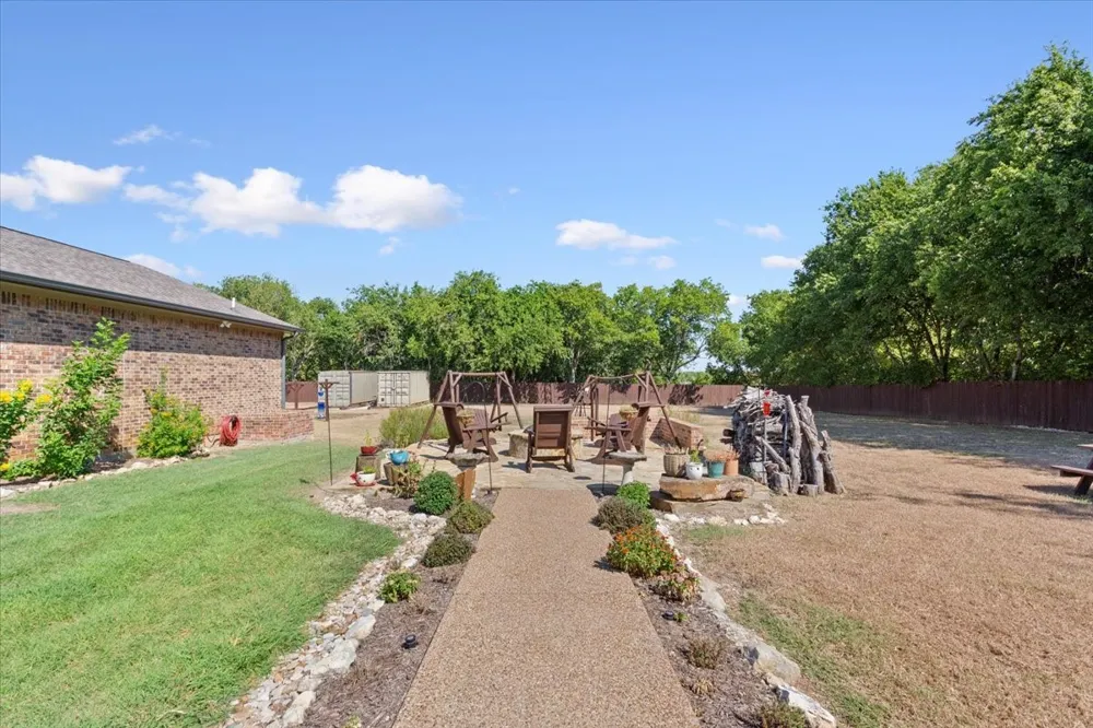 354 Bluebonnett Lane Lorena, TX 76655