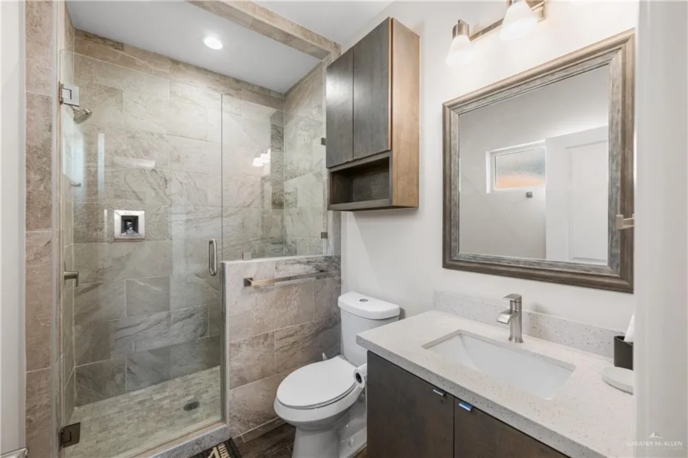 2610 E Bella Vista Avenue Alton, TX 78573