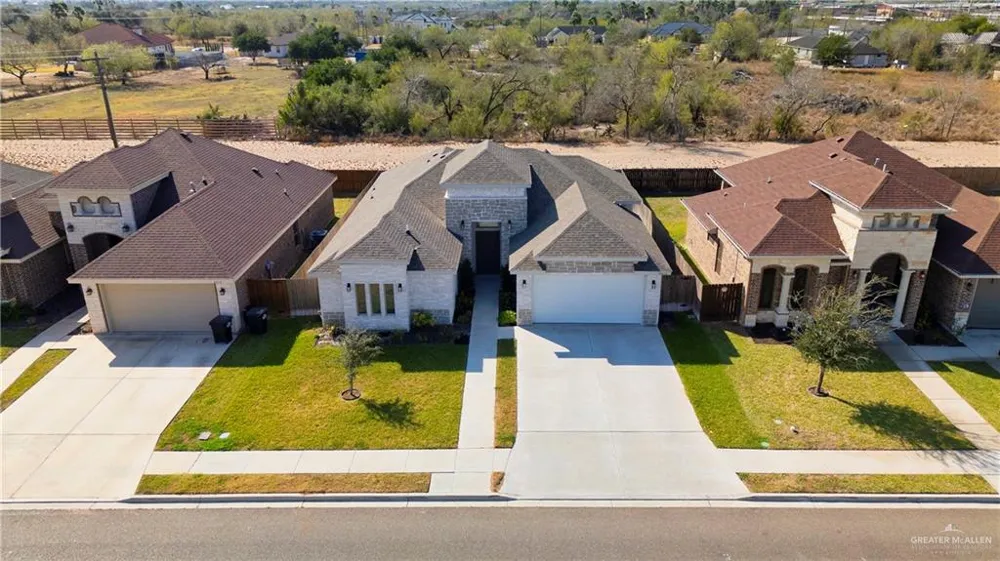 2610 E Bella Vista Avenue Alton, TX 78573