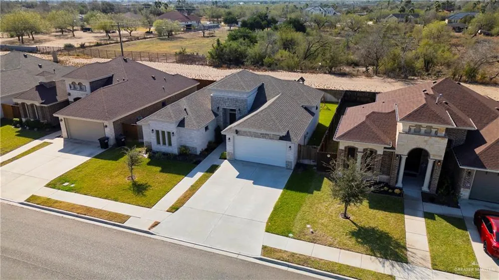 2610 E Bella Vista Avenue Alton, TX 78573