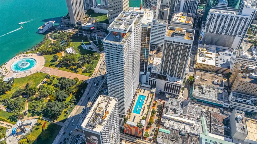 50 Biscayne Blvd #4507 Miami, FL 33132