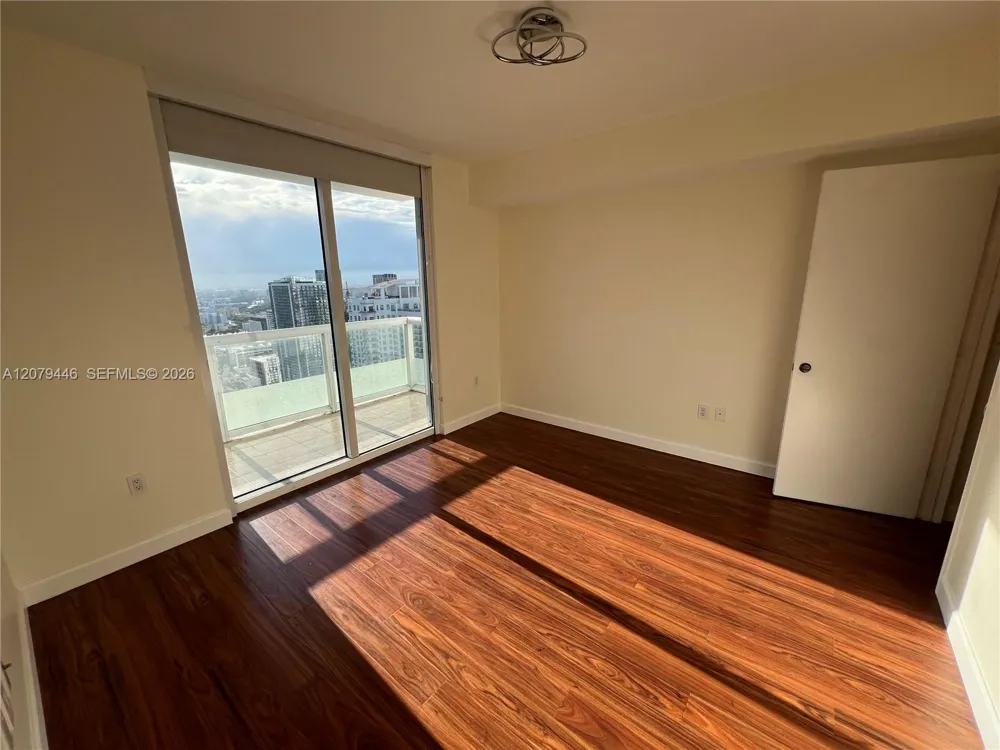 50 Biscayne Blvd #4507 Miami, FL 33132
