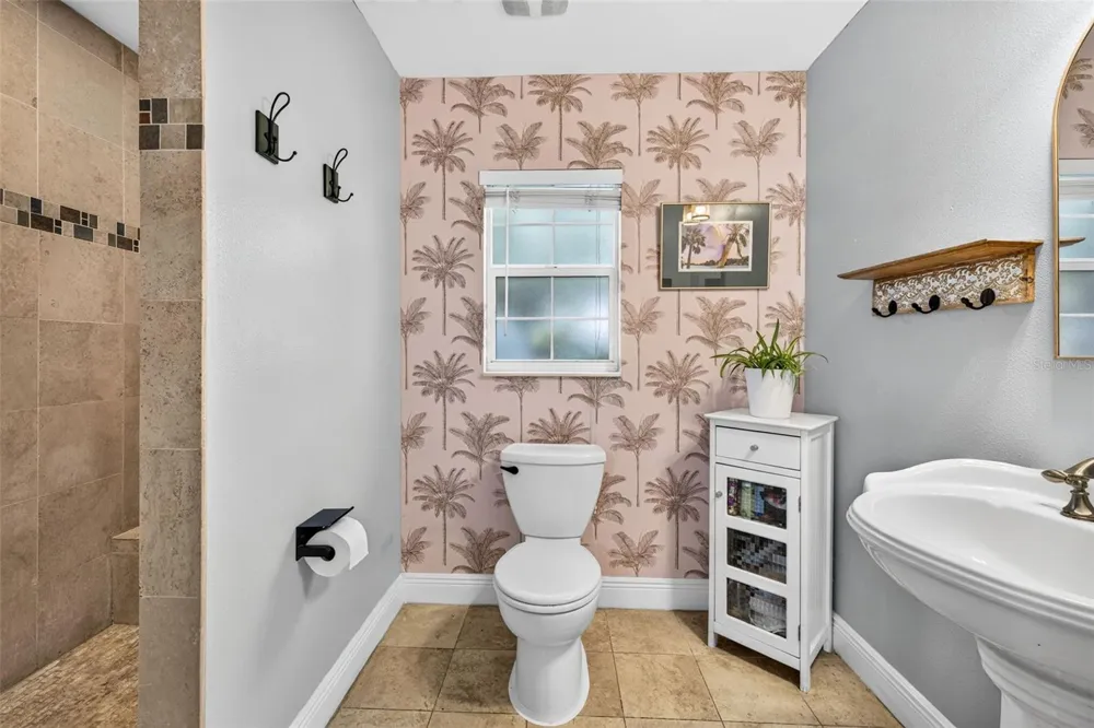 5508 WHITMORE DRIVE Tampa, FL 33634