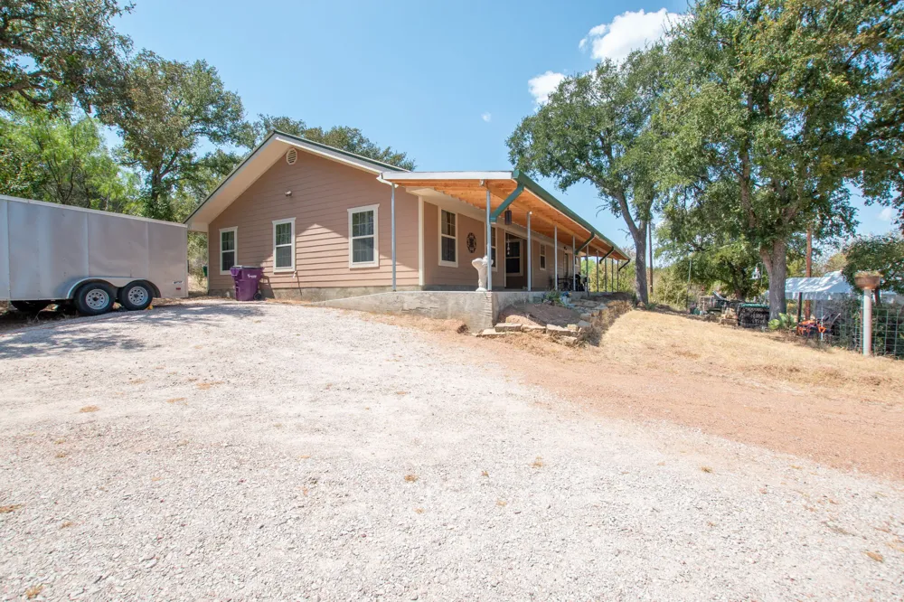 15525 Ranch Road 2241 Tow, TX 78672