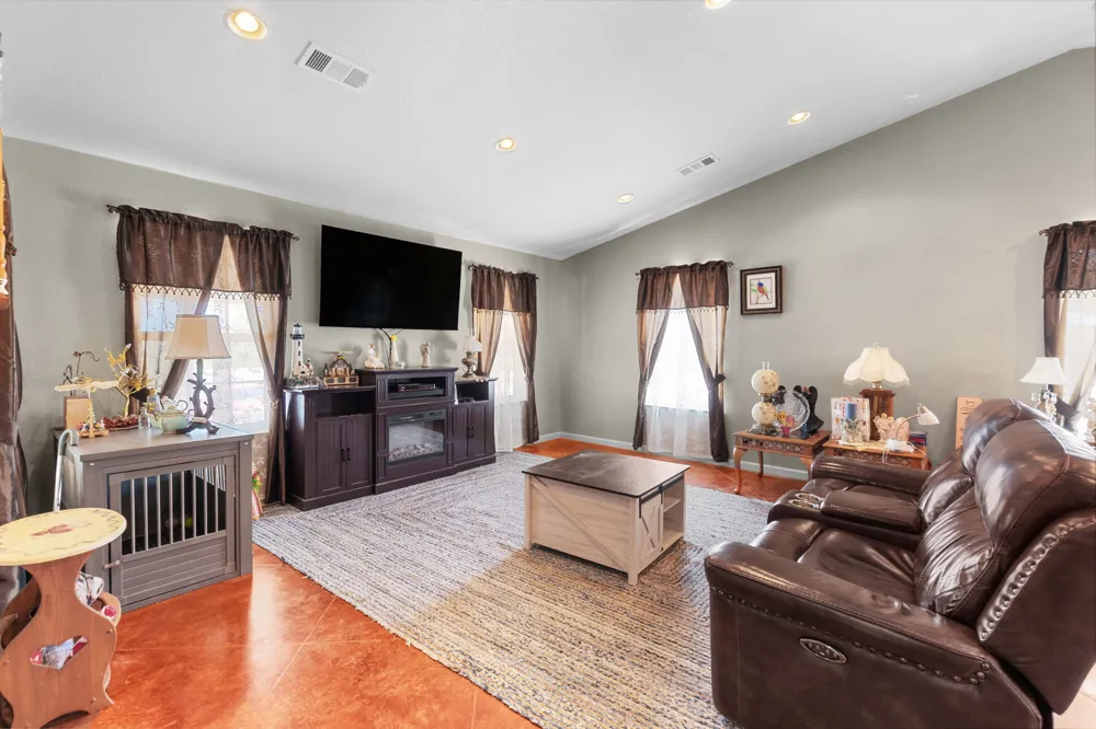 15525 Ranch Road 2241 Tow, TX 78672