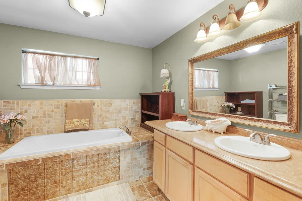 15525 Ranch Road 2241 Tow, TX 78672