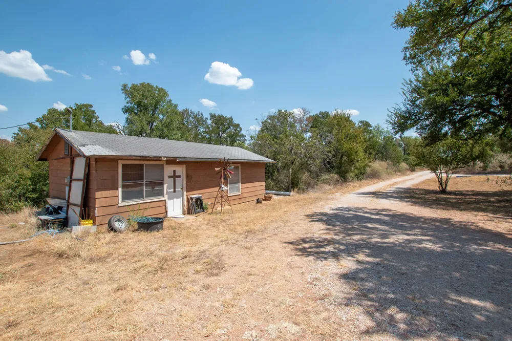 15525 Ranch Road 2241 Tow, TX 78672