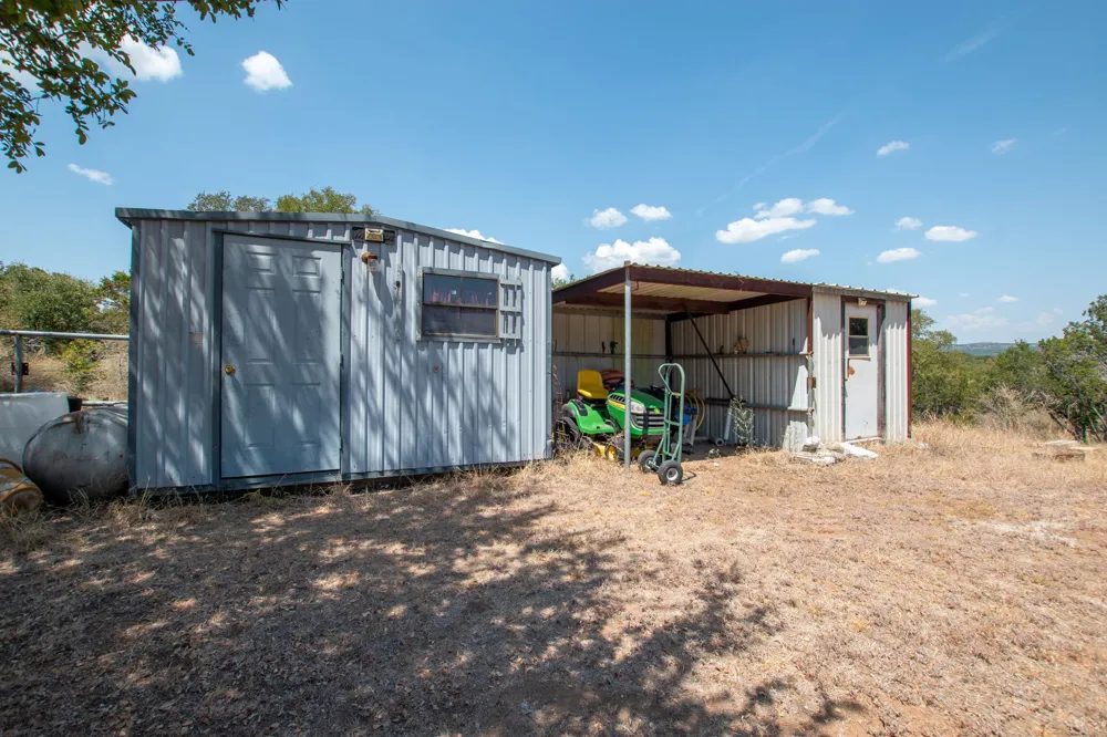 15525 Ranch Road 2241 Tow, TX 78672