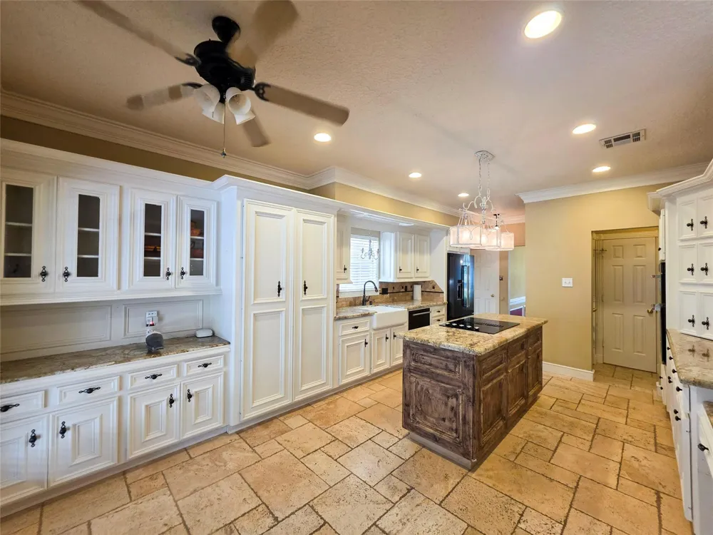 2506 Constantine Street New Caney, TX 77357