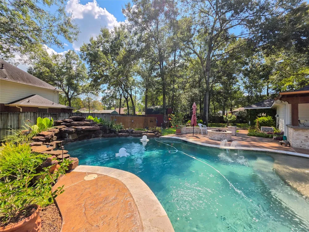 2506 Constantine Street New Caney, TX 77357