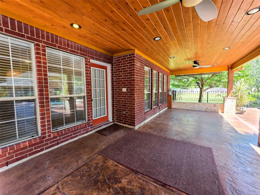 2506 Constantine Street New Caney, TX 77357