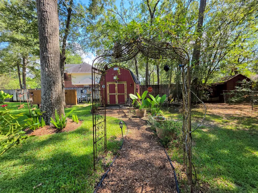 2506 Constantine Street New Caney, TX 77357