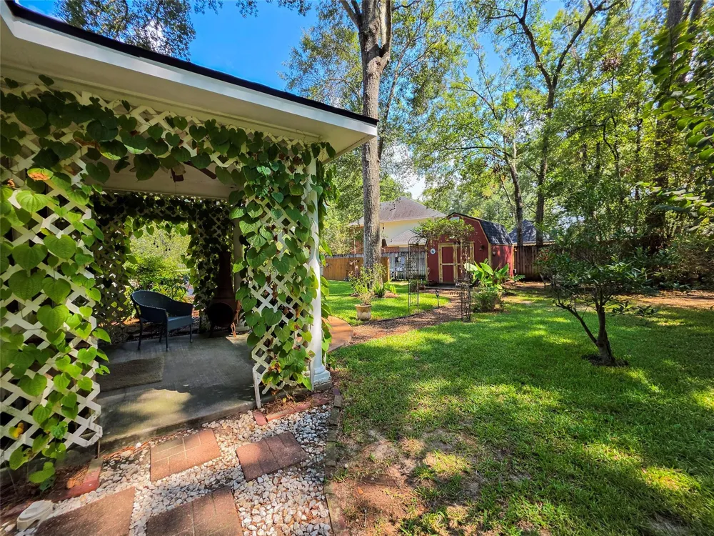 2506 Constantine Street New Caney, TX 77357