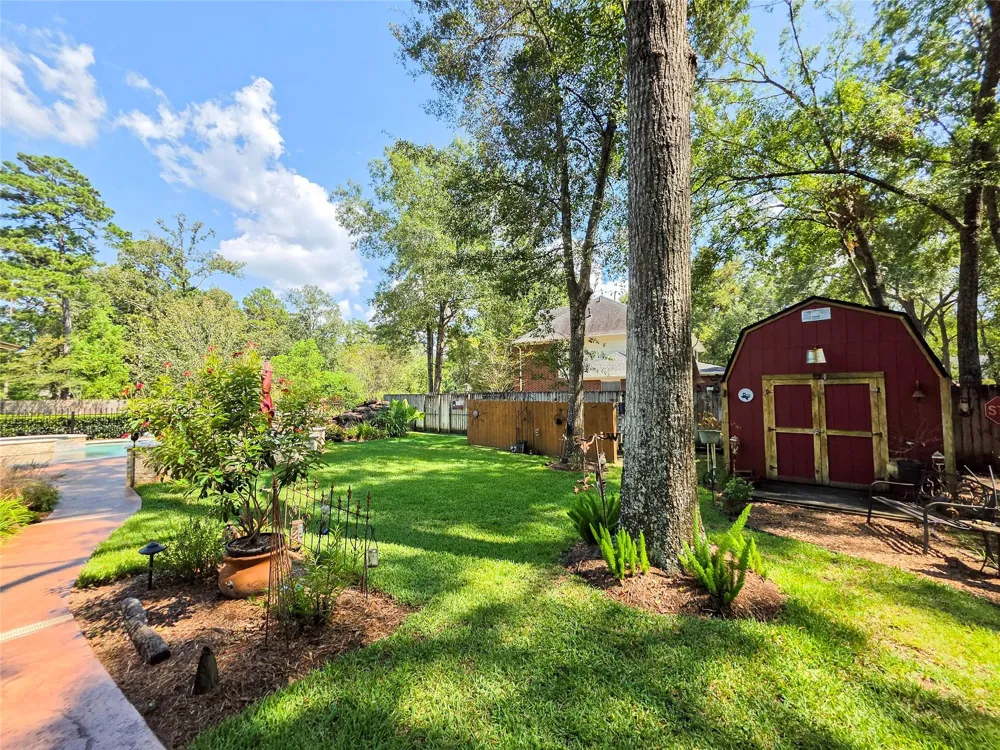 2506 Constantine Street New Caney, TX 77357
