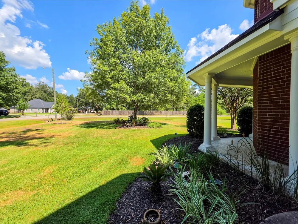2506 Constantine Street New Caney, TX 77357