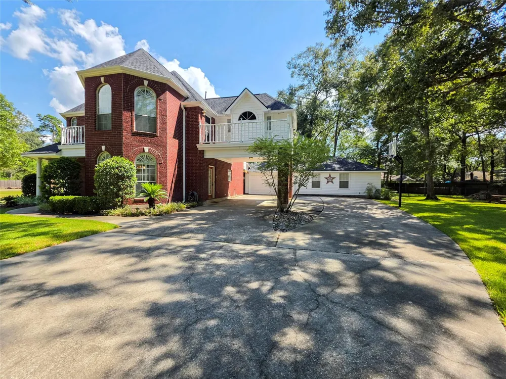 2506 Constantine Street New Caney, TX 77357