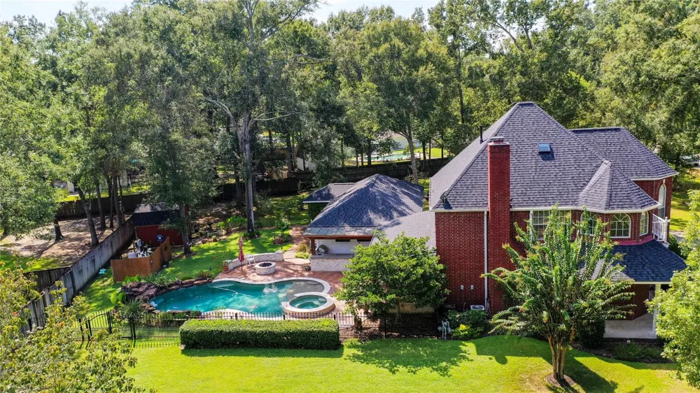 2506 Constantine Street New Caney, TX 77357
