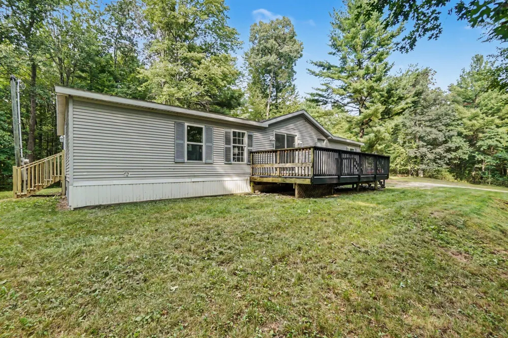 8253 E 62nd Street Newaygo, MI 49337