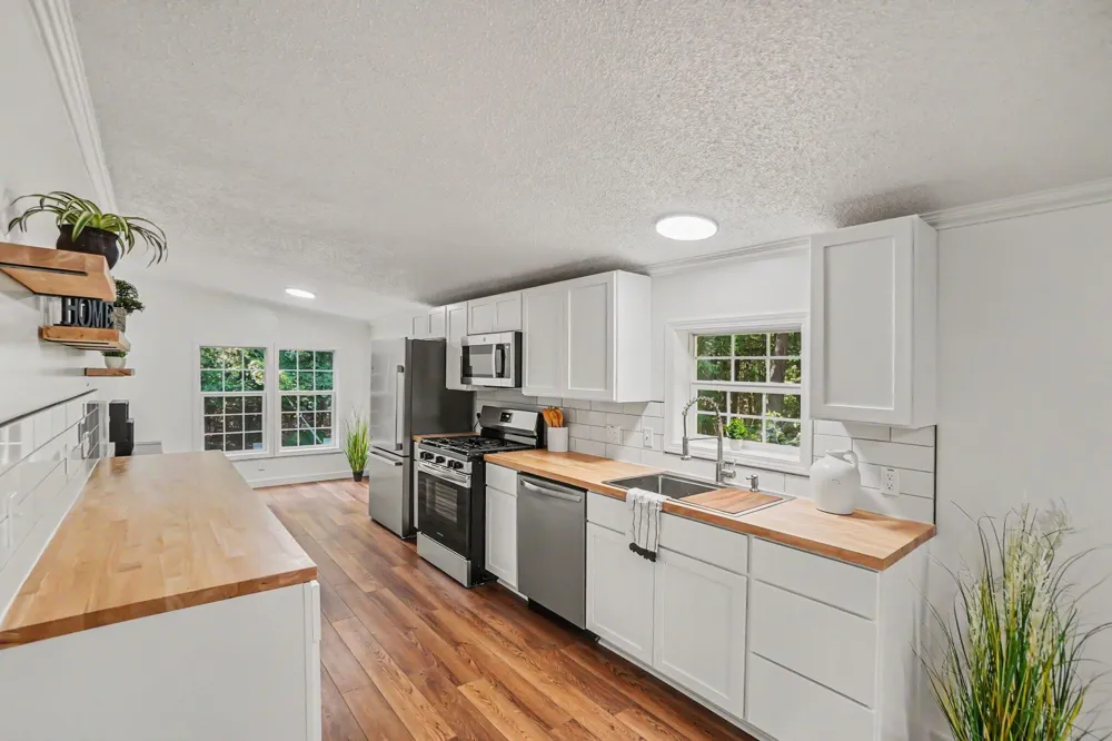 8253 E 62nd Street Newaygo, MI 49337