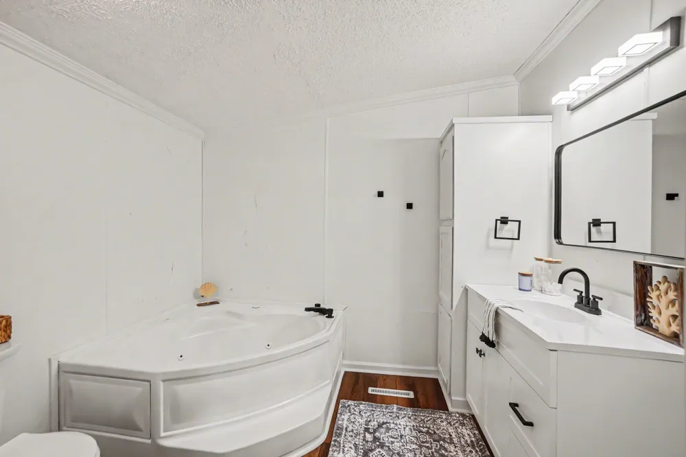 8253 E 62nd Street Newaygo, MI 49337