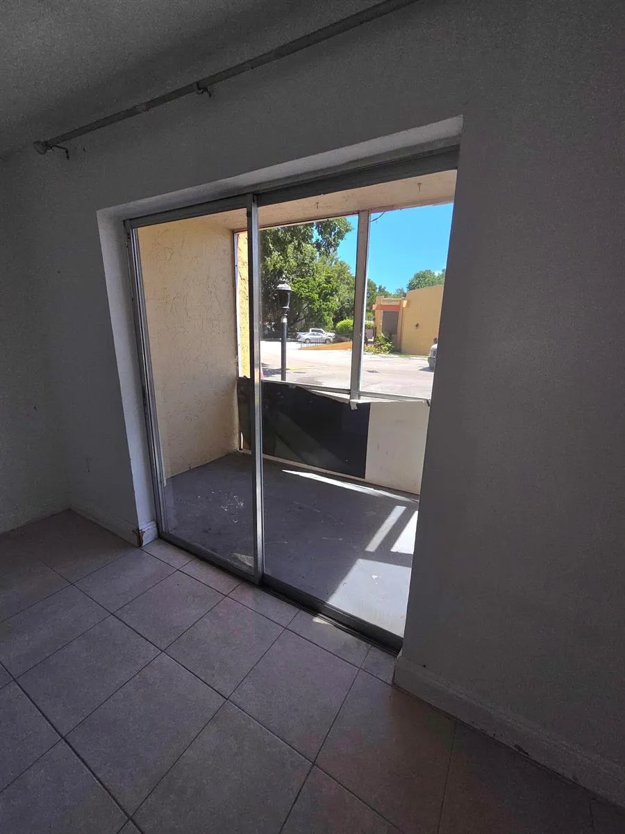 4324 NW 9TH AVENUE #7-1G Deerfield Beach, FL 33064