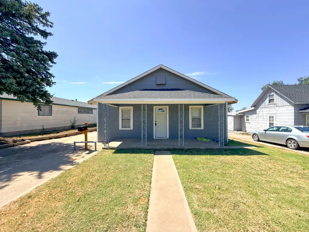 629 SLOAN STREET Pampa, TX 79065