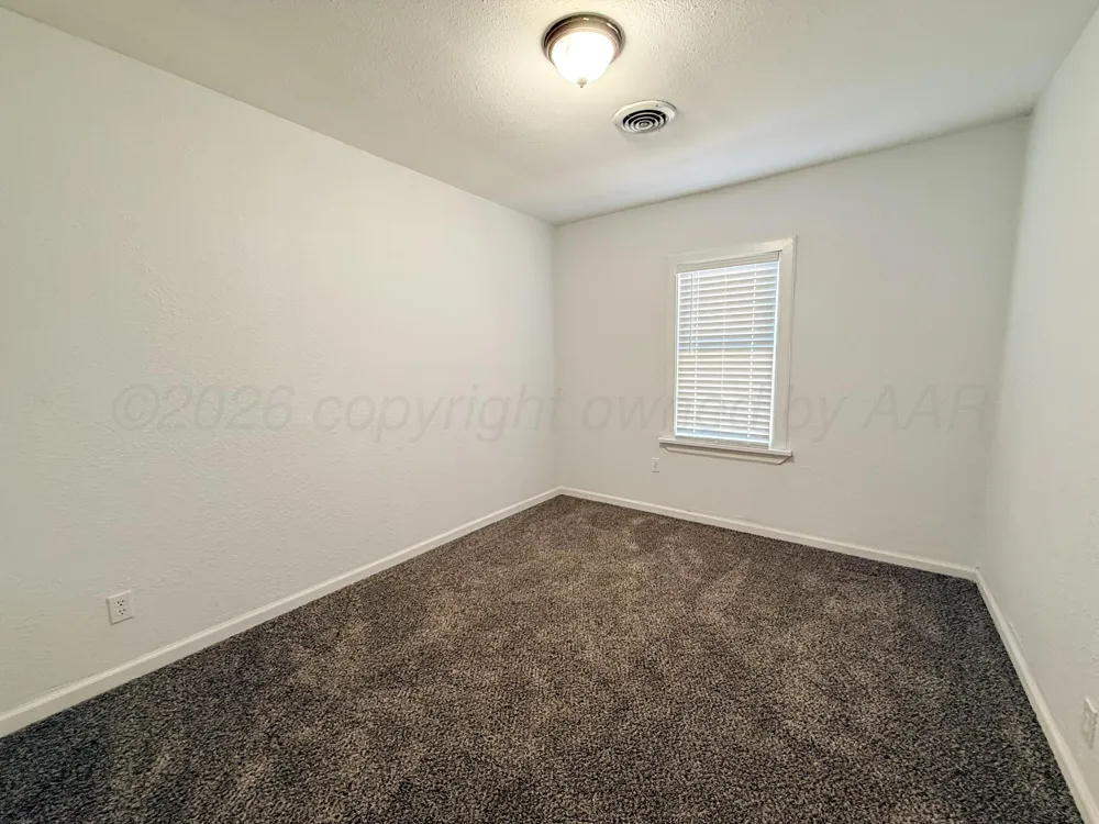 629 SLOAN STREET Pampa, TX 79065