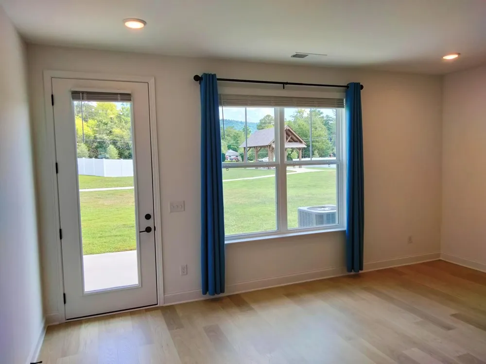 8844 James Creek Drive Ooltewah, TN 37363