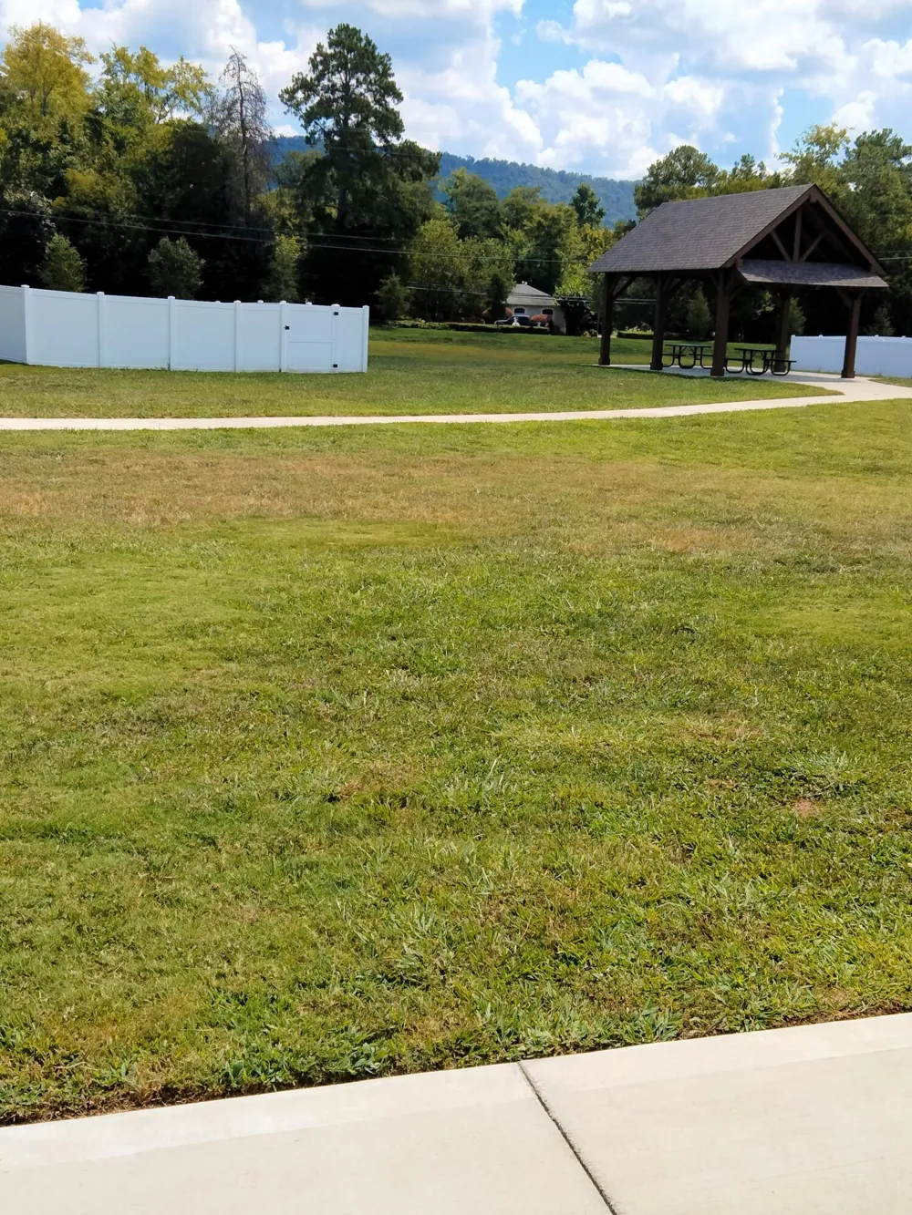 8844 James Creek Drive Ooltewah, TN 37363