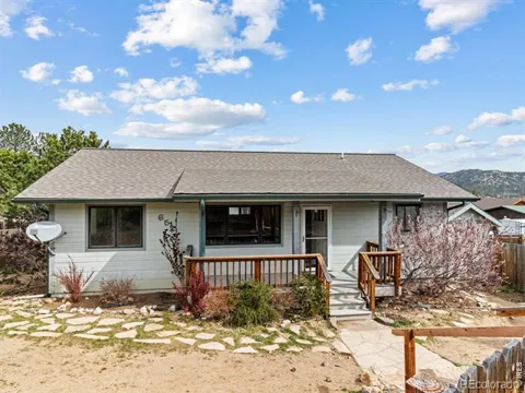 652 Halbach Lane