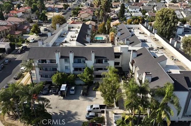 20253 Keswick #211 Winnetka, CA 91306