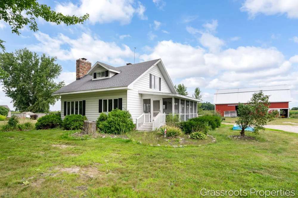 6196 W Sidney Road Sidney, MI 48885