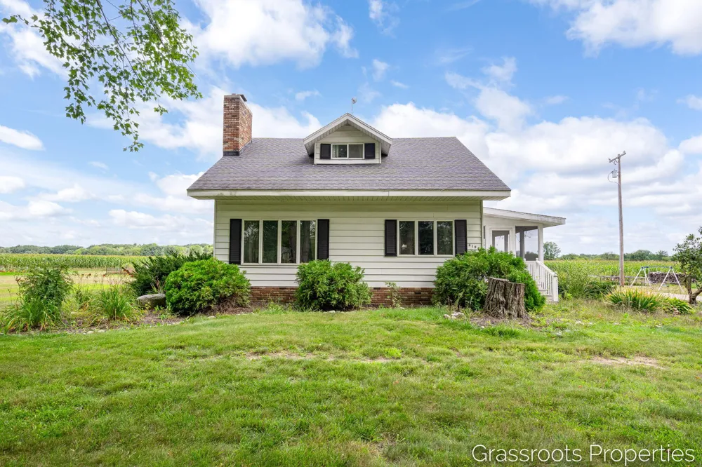 6196 W Sidney Road Sidney, MI 48885