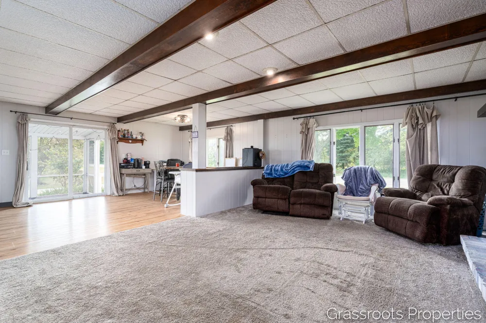 6196 W Sidney Road Sidney, MI 48885