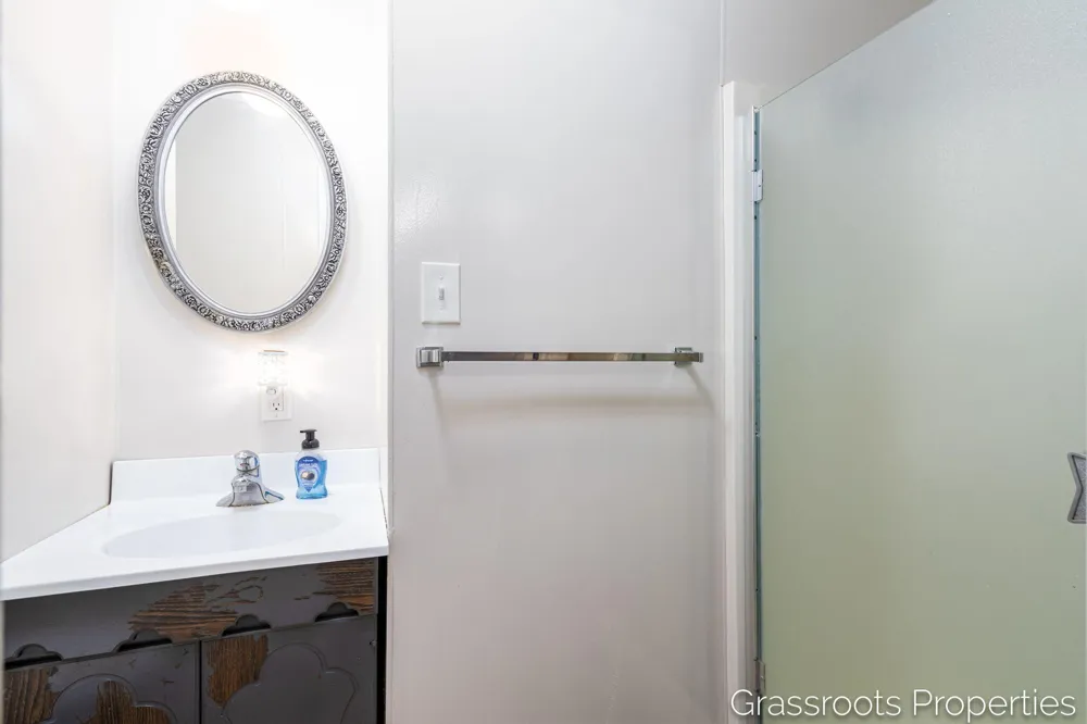 6196 W Sidney Road Sidney, MI 48885
