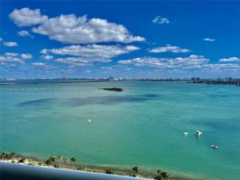 1800 Bayshore Dr #2507