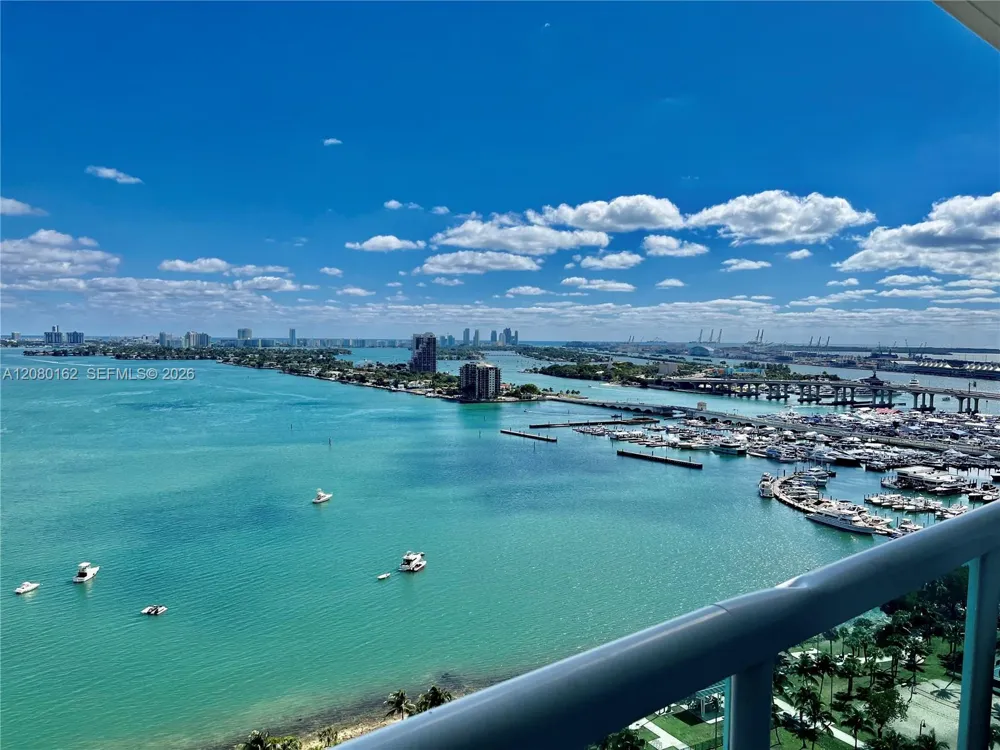 1800 Bayshore Dr #2507 Miami, FL 33132
