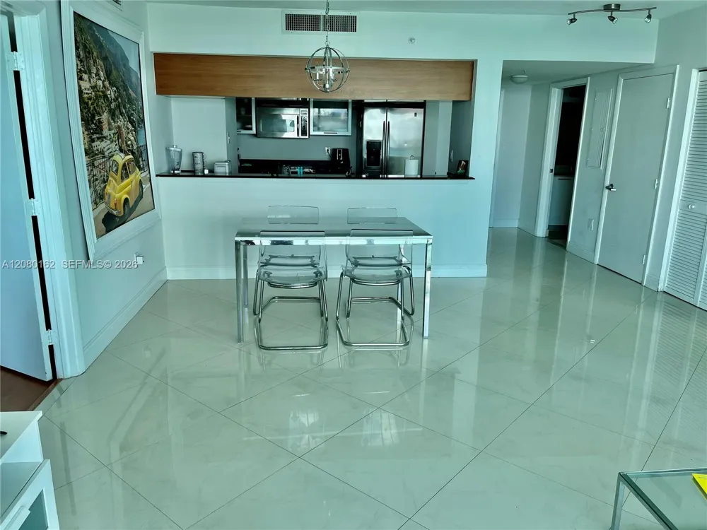 1800 Bayshore Dr #2507 Miami, FL 33132