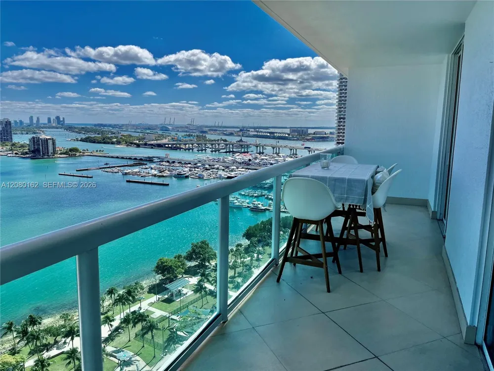 1800 Bayshore Dr #2507 Miami, FL 33132