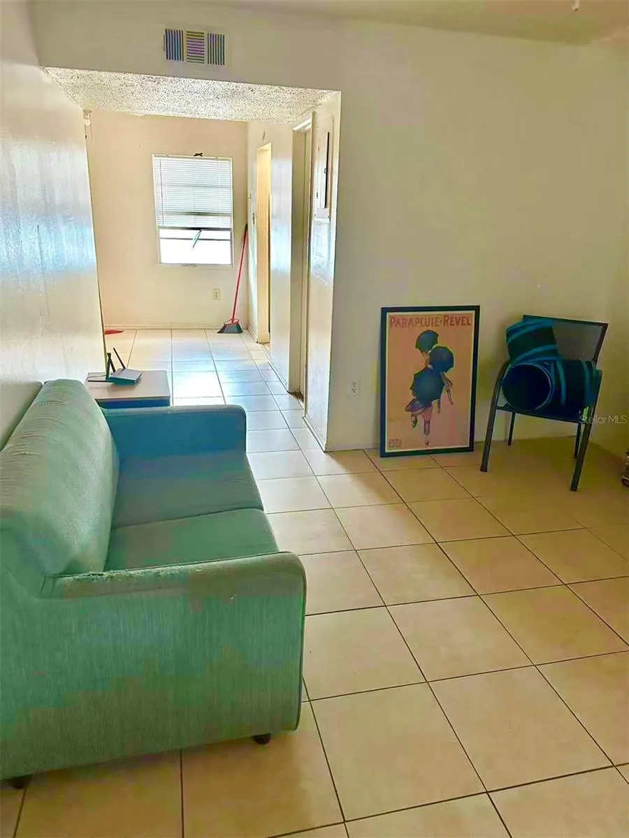 914 SW 8TH AVENUE #42 Gainesville, FL 32601
