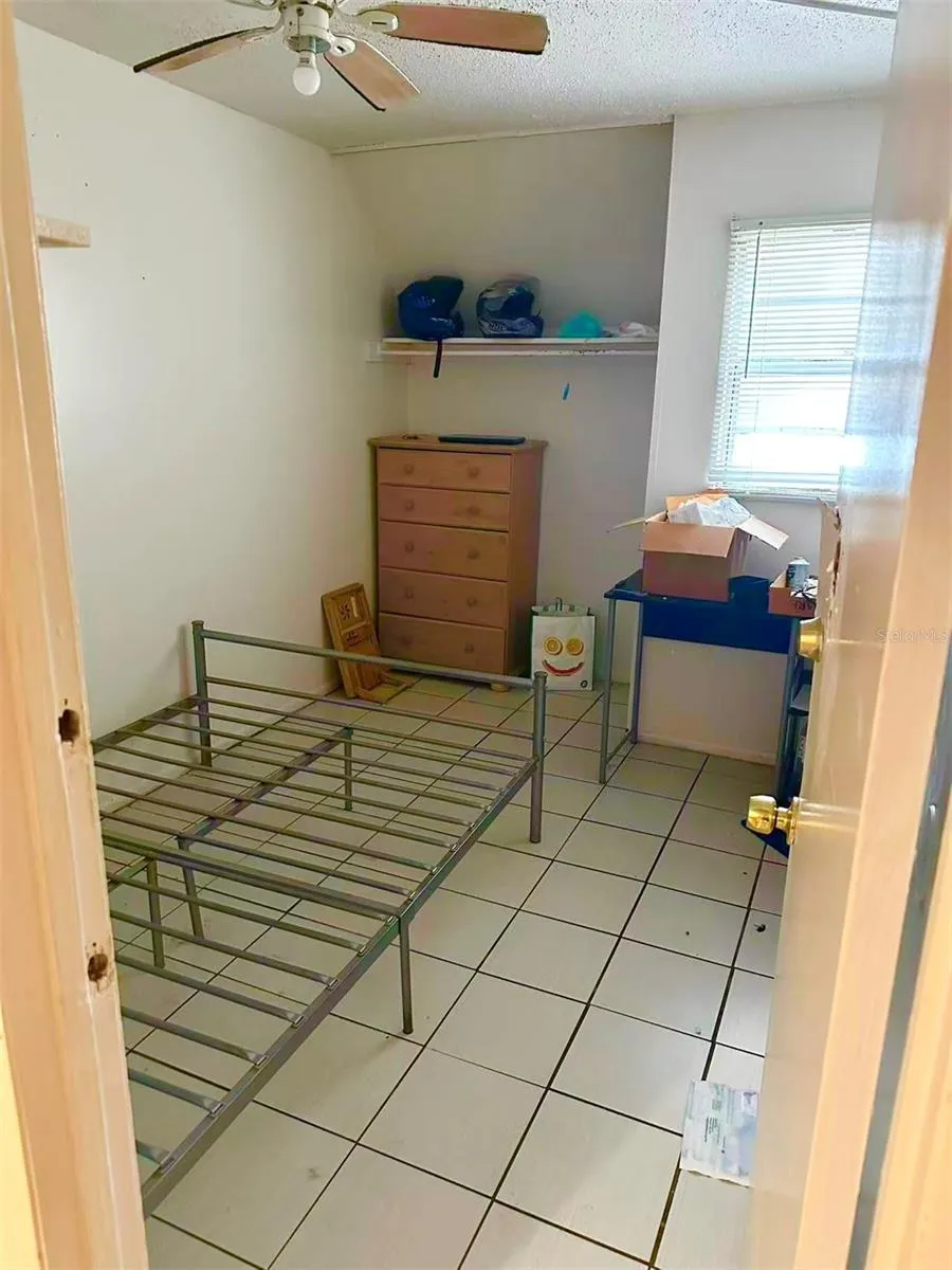 914 SW 8TH AVENUE #42 Gainesville, FL 32601